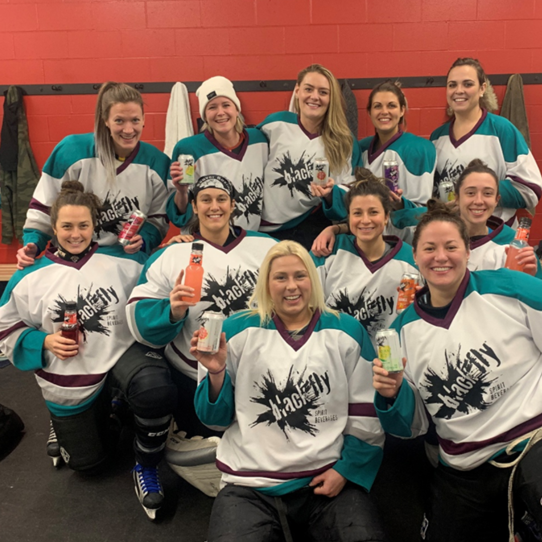 Review and customer photo of custom screen printed jerseys from JerseysMadeEasy from a customer in Ottawa who purchased jerseys for their women's hockey team