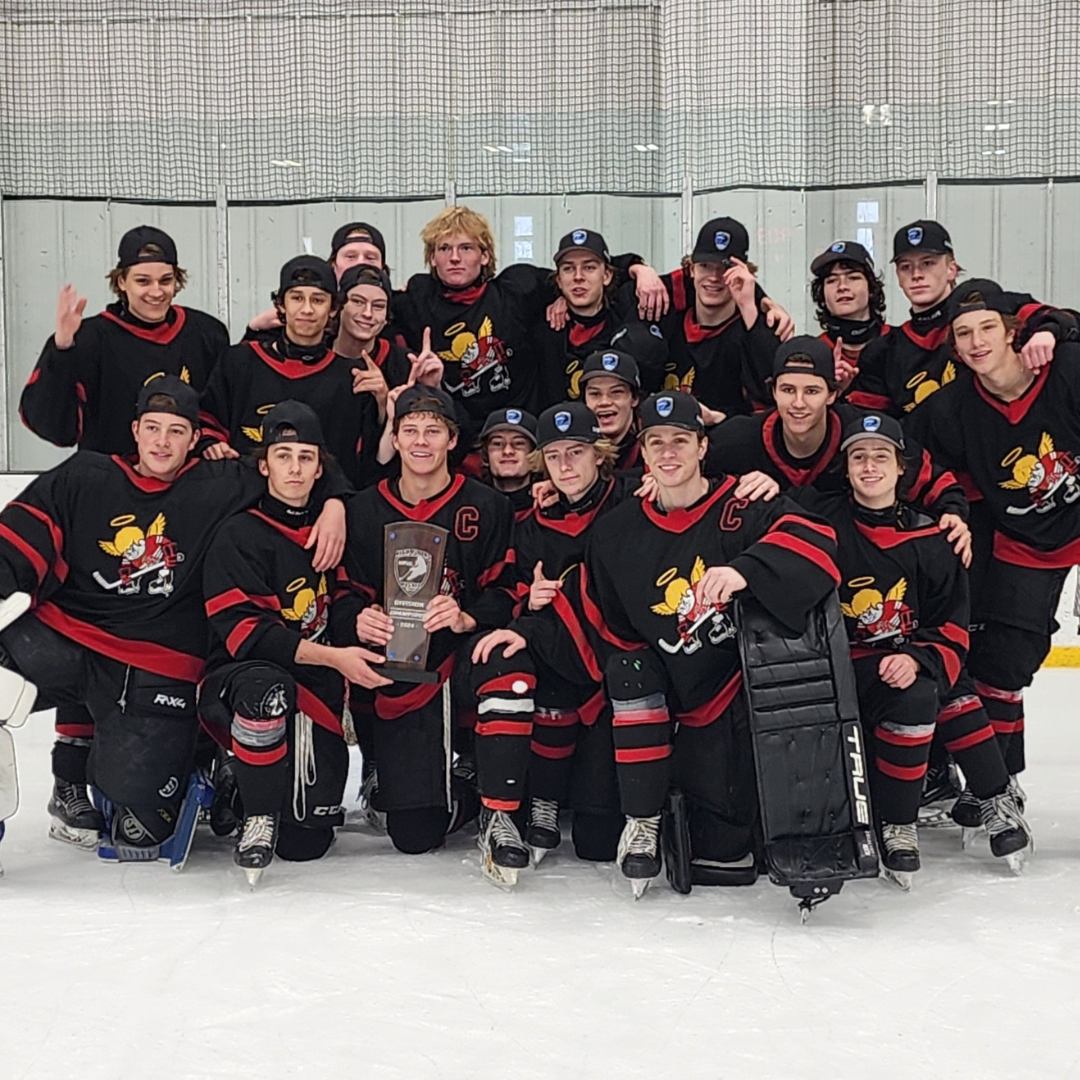Team Photo of Custom Hockey Jerseys with an Embroidered Logo