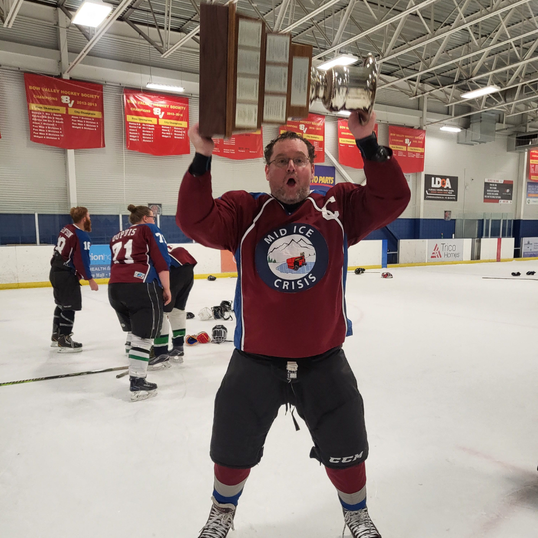 Customer review from Calgary Alberta of Custom Hockey Jerseys with a Sewn on Dyed Twill Logo